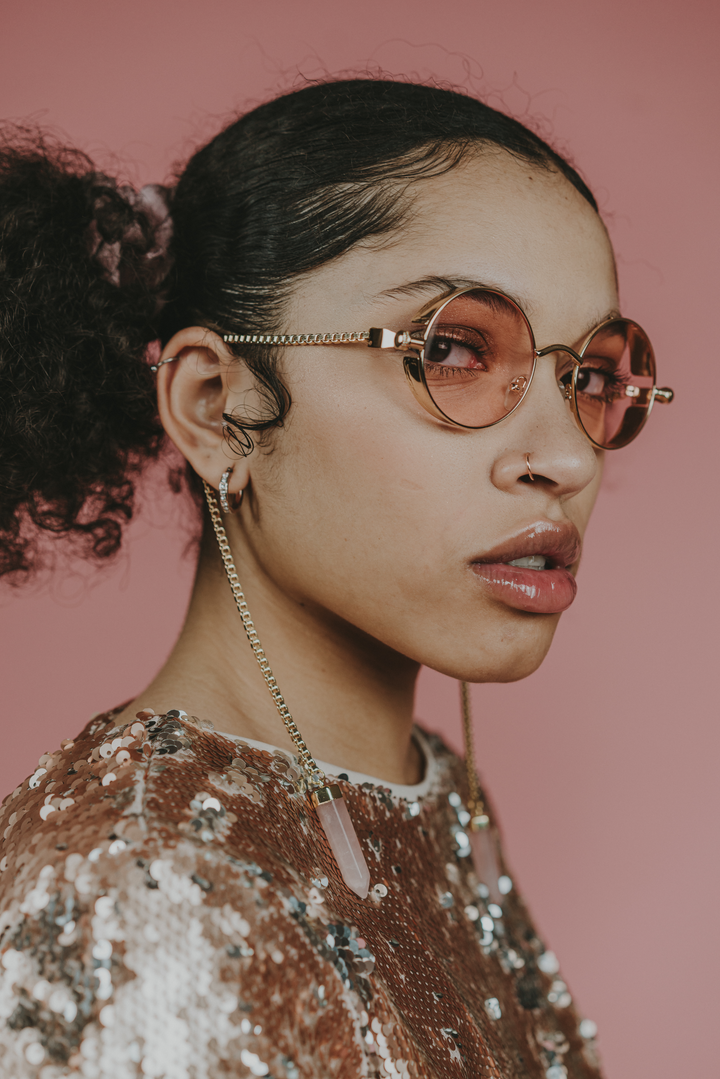 Me & Pinke McGee - Willows Chain Temple Sunglasses